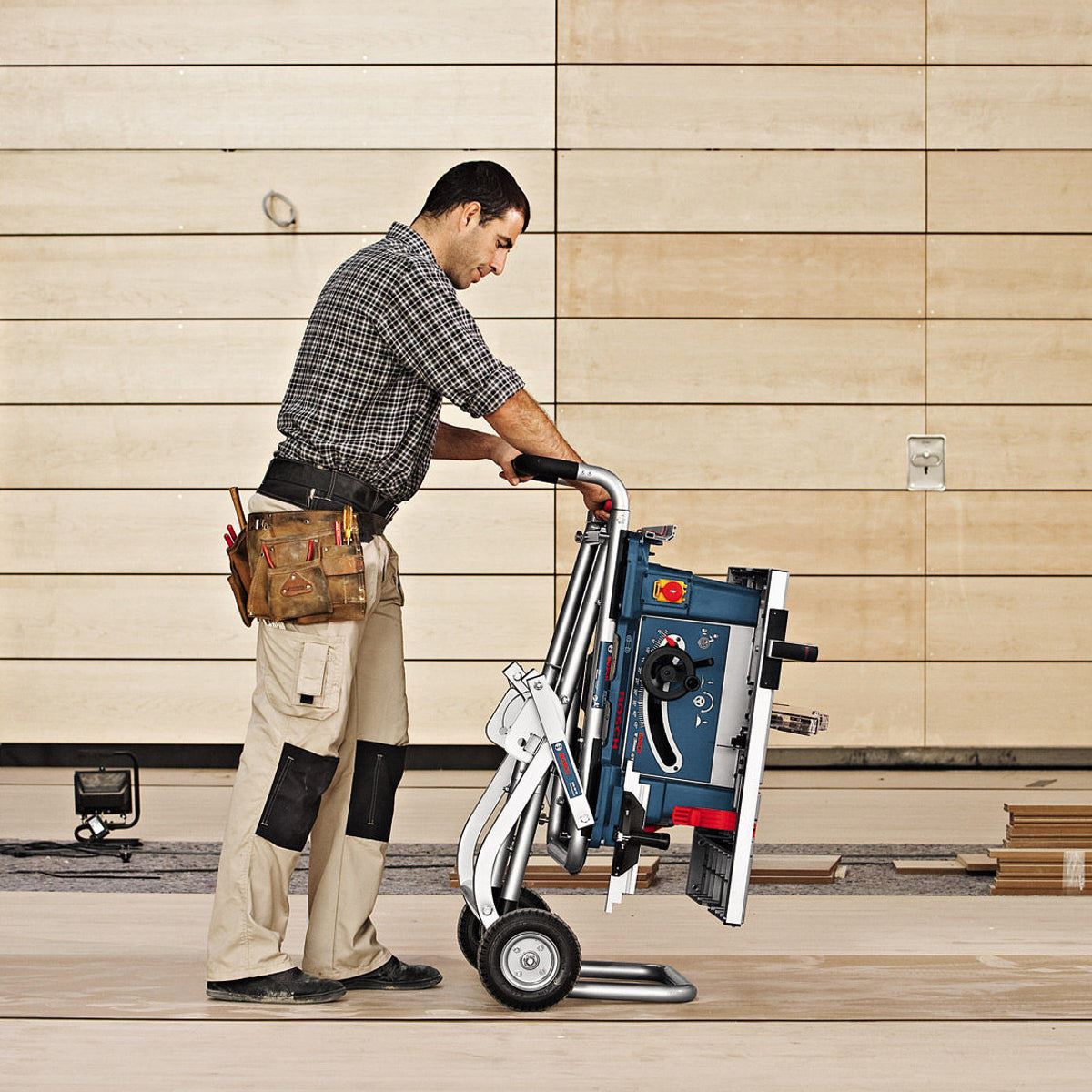 Bosch GTA 60 W Professional Gravity Rise Table Saw Stand Effortless Setup for Precision Cutting 0601B12000