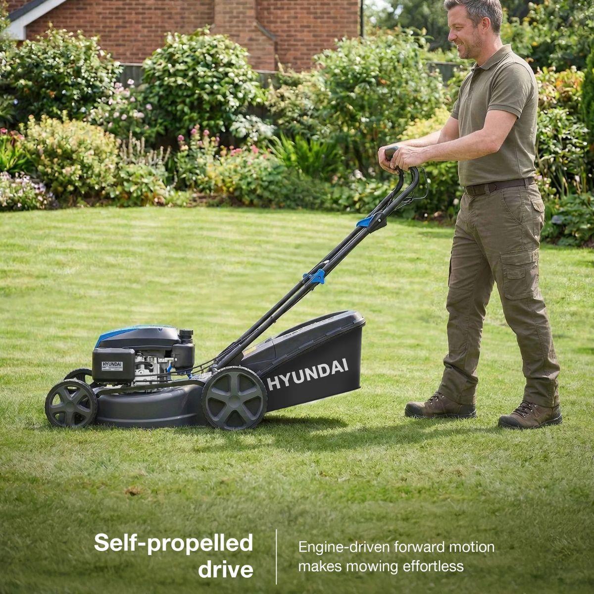 Hyundai HYM18150SPX 139cc 46cm Self-Propelled Mulching Petrol Lawnmower