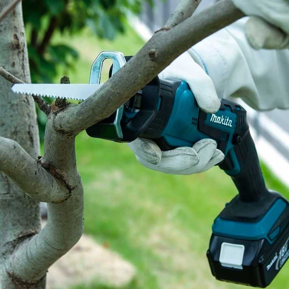 Makita DJR185Z 18V Reciprocating Saw with 2 x 3.0Ah Battery & Charger