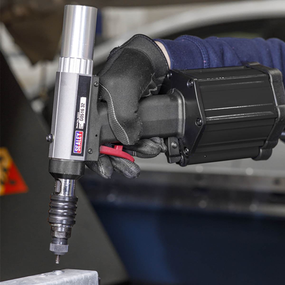 Sealey SA317 Air/Hydraulic Nut Riveter Heavy-Duty Vacuum System