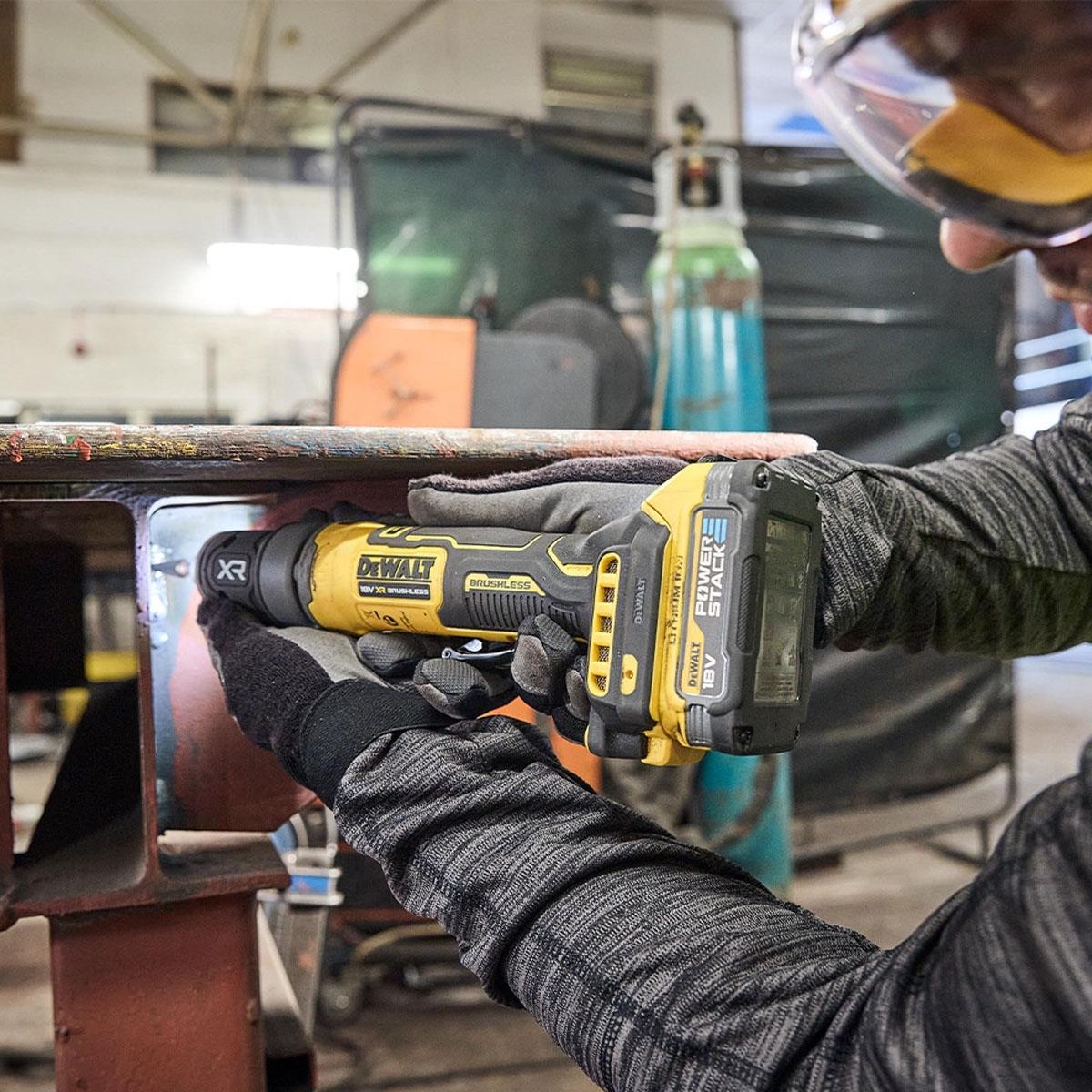 Dewalt DCG420N-XJ 18V XR Brushless Compact Die Grinder With 1 x 2.0Ah Battery & Charger