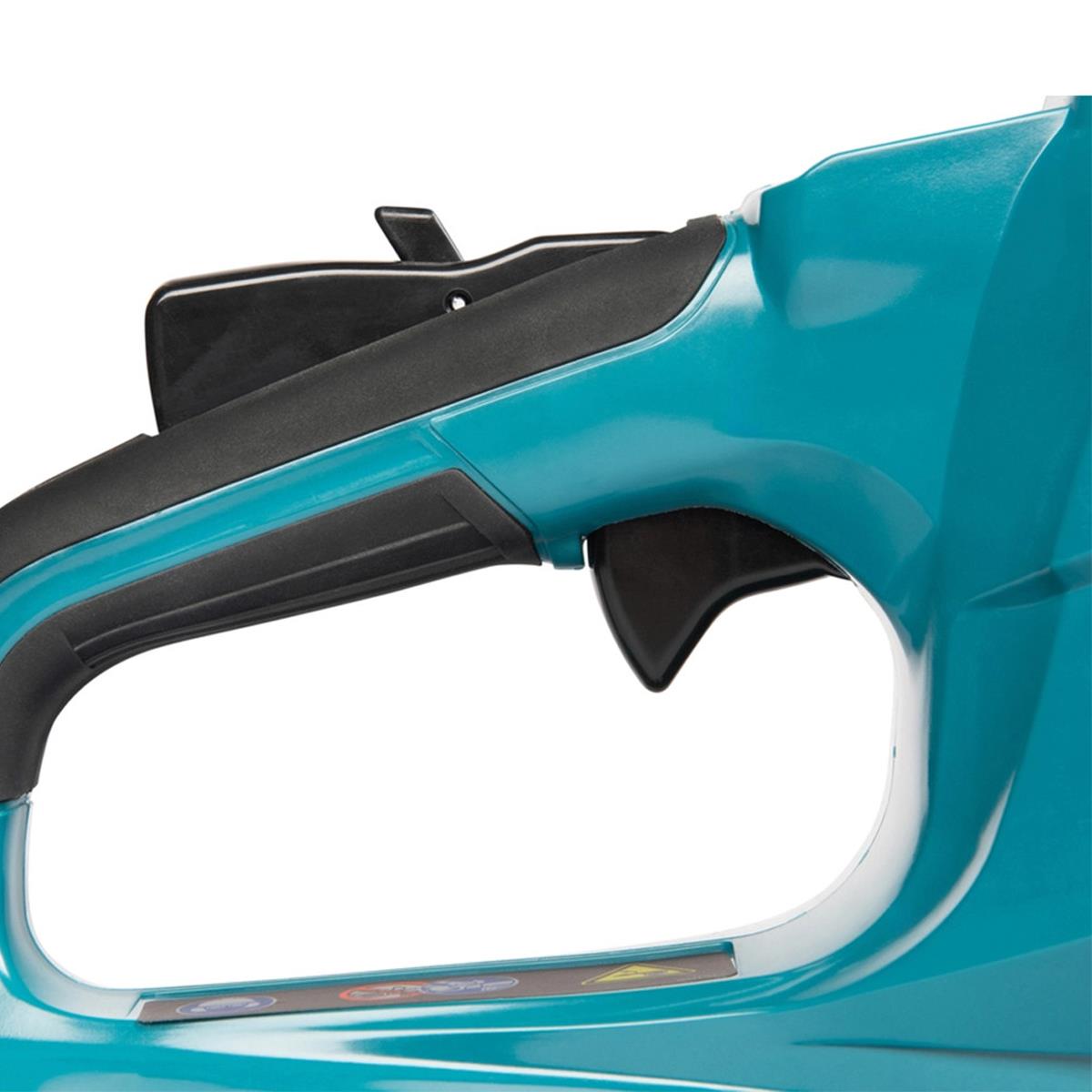 Makita UC030GZ 40V Max XGT Brushless Chainsaw with 1 x 5.0Ah Battery & Charger