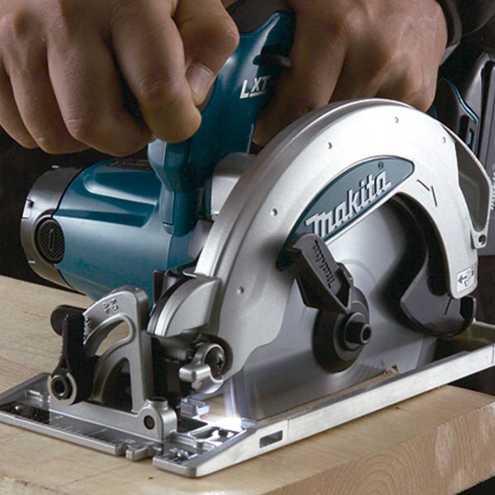 Makita DSS610Z 18V LXT 165mm Cordless Circular Saw with 25T Saw Blade