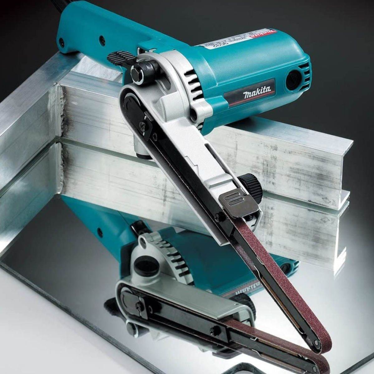 Makita 9032/2 9mm Belt Filing/Finger Sander 240V