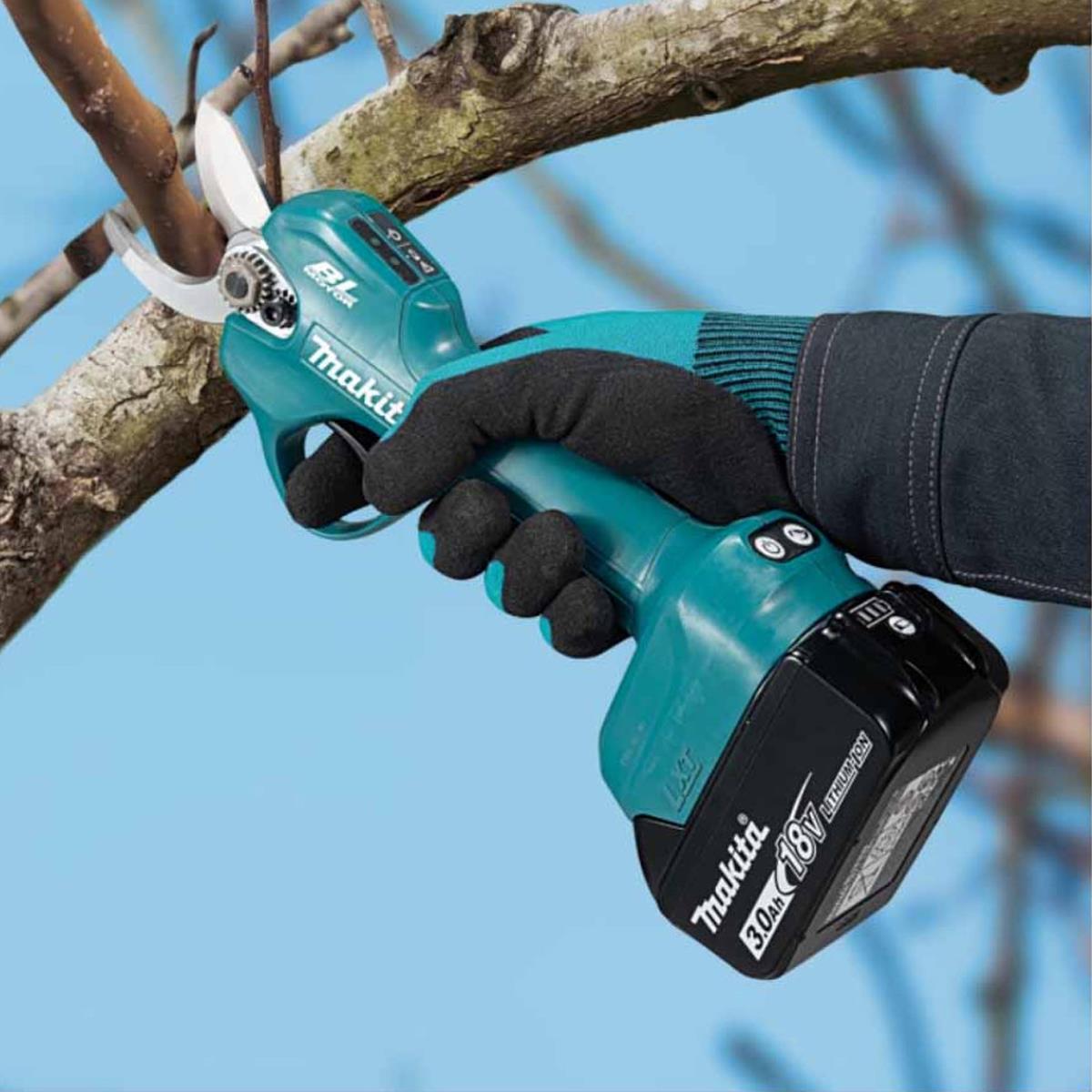 Makita DUP181Z 18V LXT Brushless Pruning Shears With 1 x 5.0Ah Battery & Charger