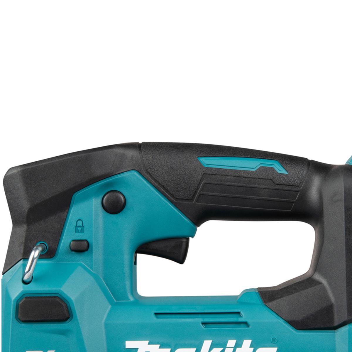 Makita GP001GZ 40V Max XGT Grease Gun with 1 x 2.5Ah Battery & Charger