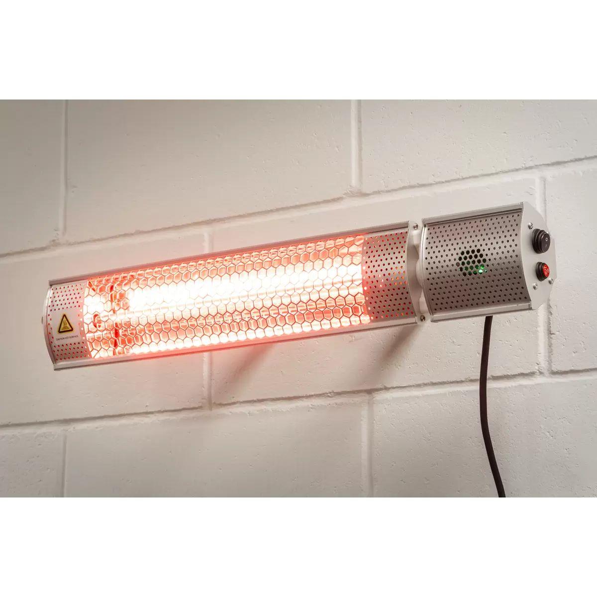Sealey IWMH2000R High Efficiency Wall Mounting Infrared Short Wave Heater 230V/2000W