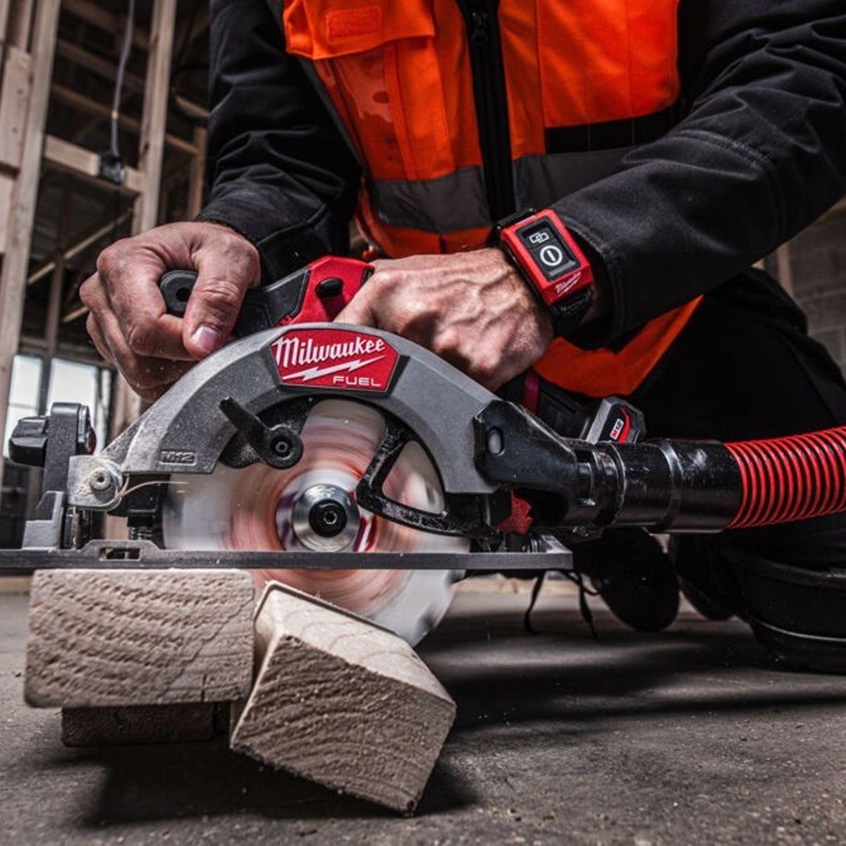 Milwaukee M12FCS442-502X 12V Brushless 140mm Circular Saw with 2 x 5.0Ah Battery Charger & Case 4933493490