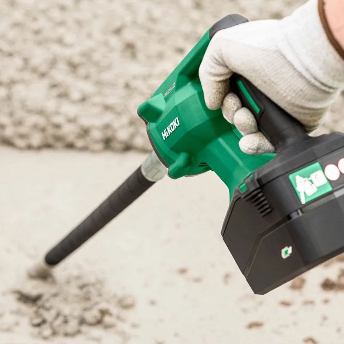 Hikoki UV3628DAW4Z 36V Brushless 28mm Concrete Vibrator with 1 x 2.5Ah/5.0Ah Battery & Charger