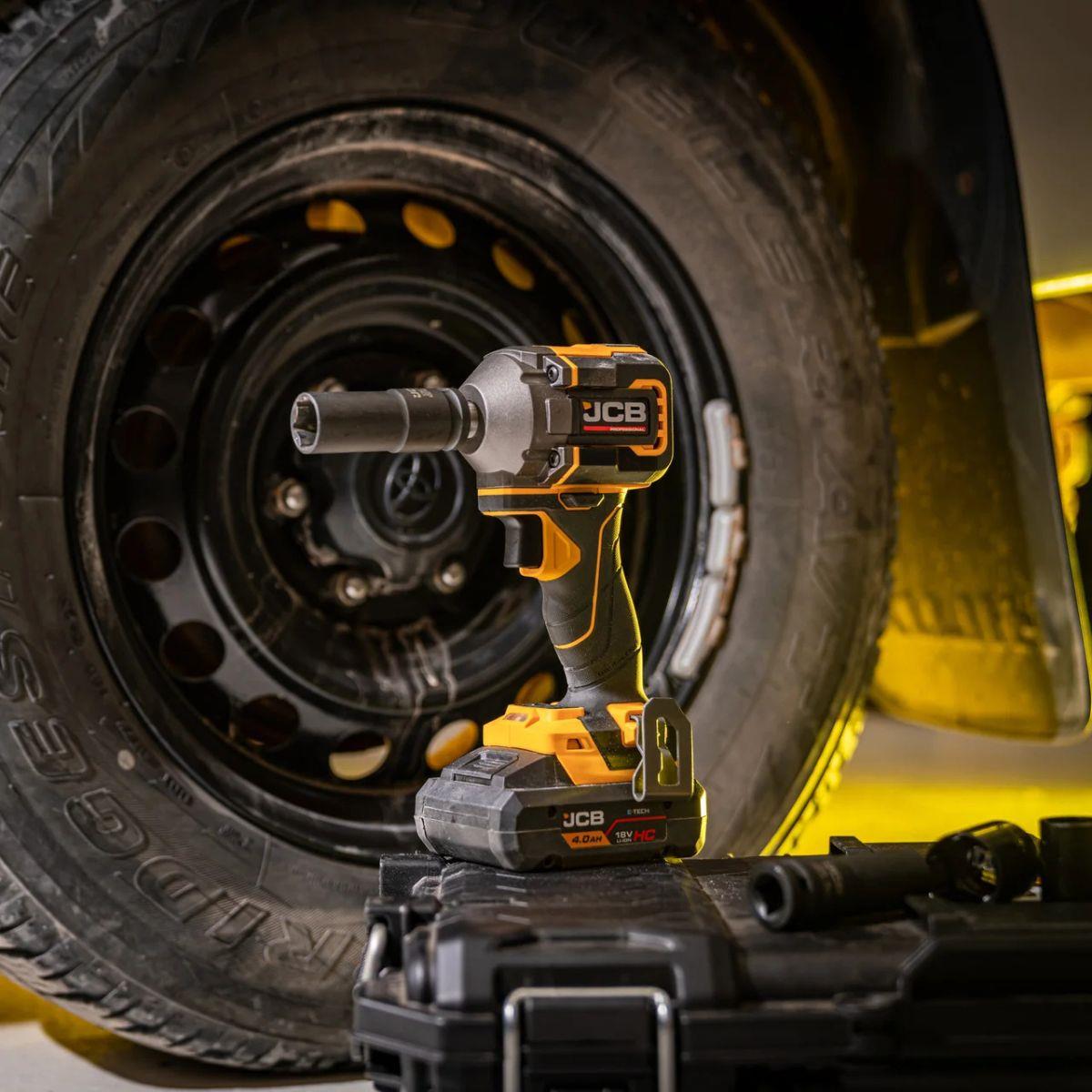 JCB-18PIW-350 18V 1/2 Inch Impact Wrench 350Nm Nut-Busting Torque Body Only