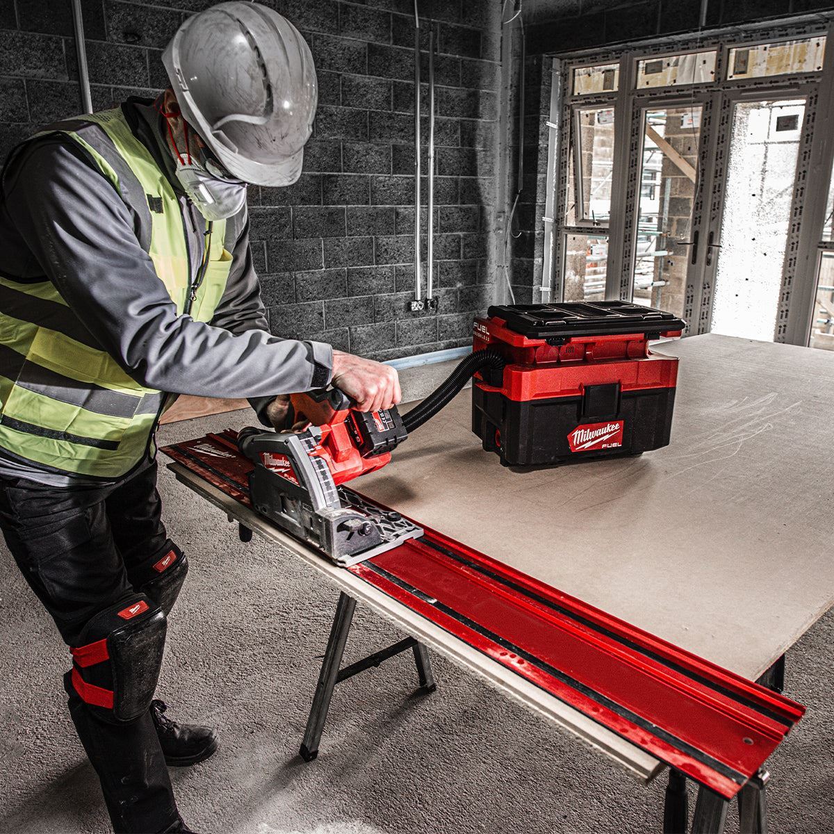 Milwaukee GR1400 1400mm Aluminium Guide Rail 4932479066