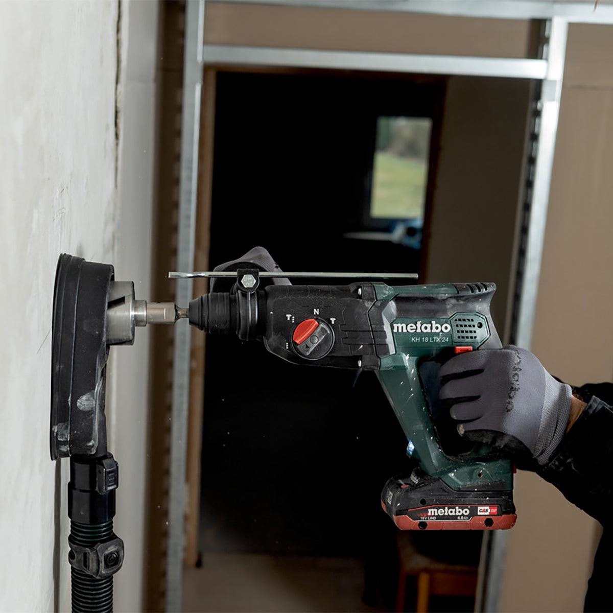 Metabo KH 18 LTX 24 18V SDS+ Combination Hammer with 1 x 5.2Ah Battery Charger & Metabox