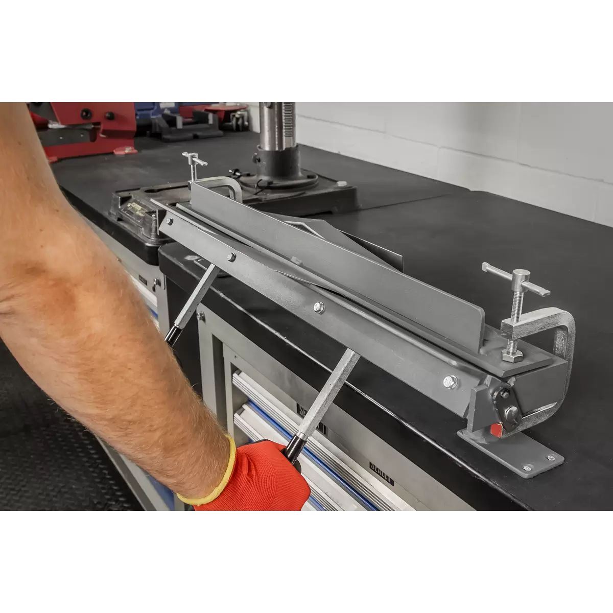 Sealey TS01 700mm Bench Mounting Metal Sheet Folder