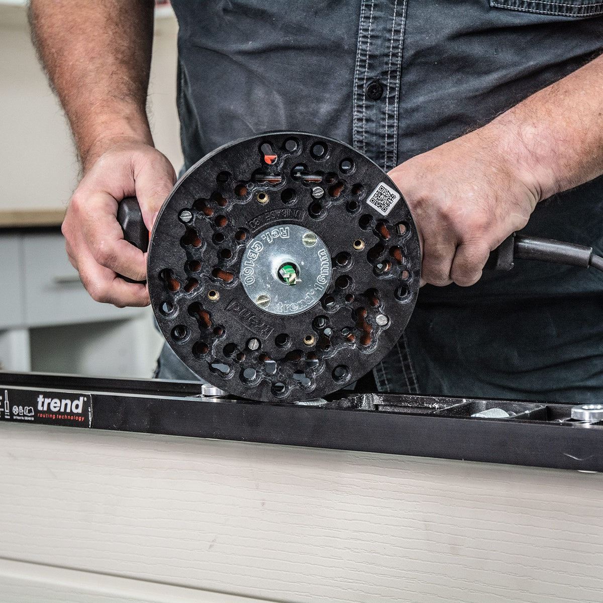 Trend UNIBASE/180 180mm Universal Plunge Router Sub-Base