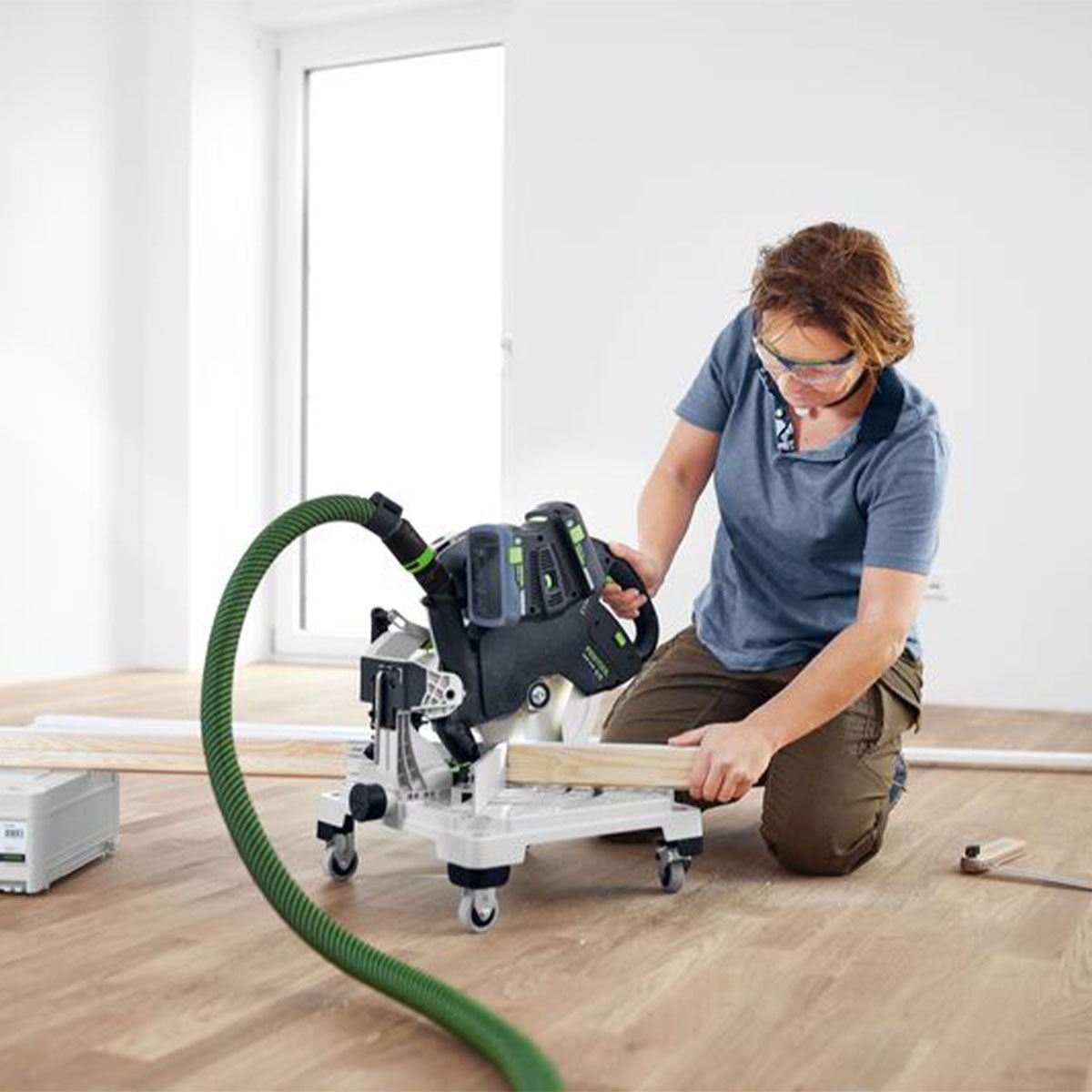Festool SYMC 70 EB-Basic Master Edition 36V Brushless 216mm SYMMETRIC Mitre Saw Body Only - 578180 Item Condition Damaged Box