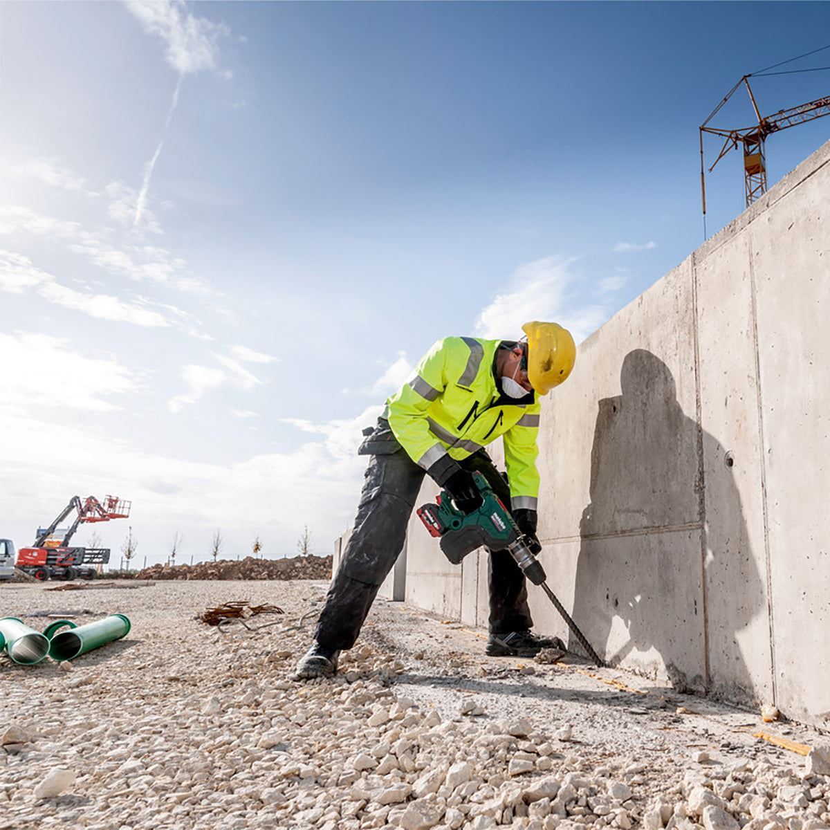 Metabo KHA 18 LTX BL 40 18V Brushless SDS-Max Combination Hammer Drill with 1 x 8.0Ah Battery Charger & Case