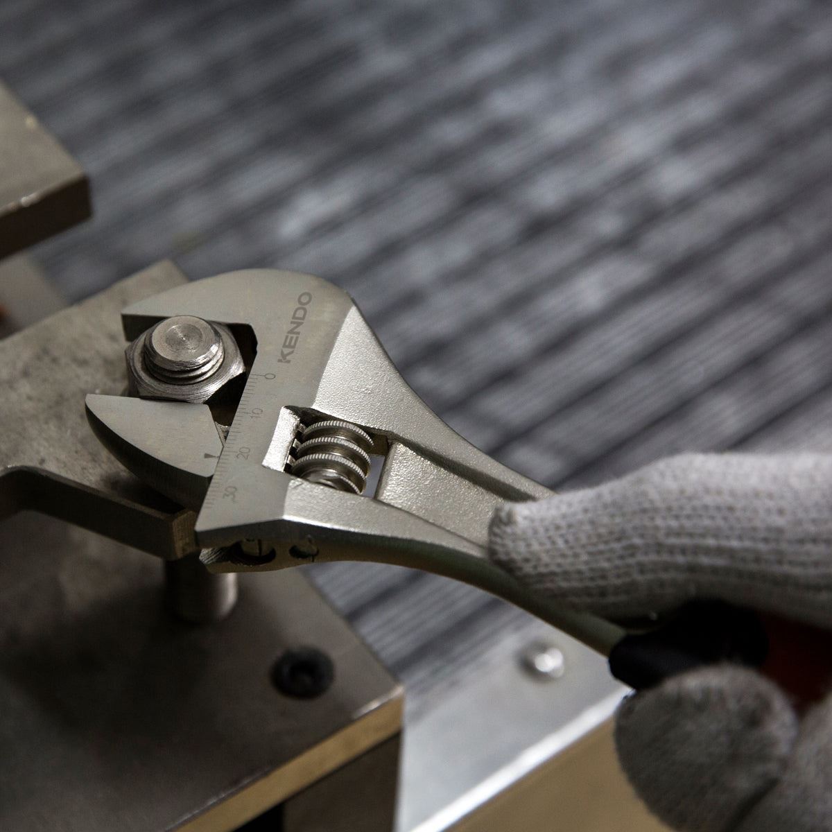 Kendo 150mm Extra-Wide Opening Adjustable Wrench