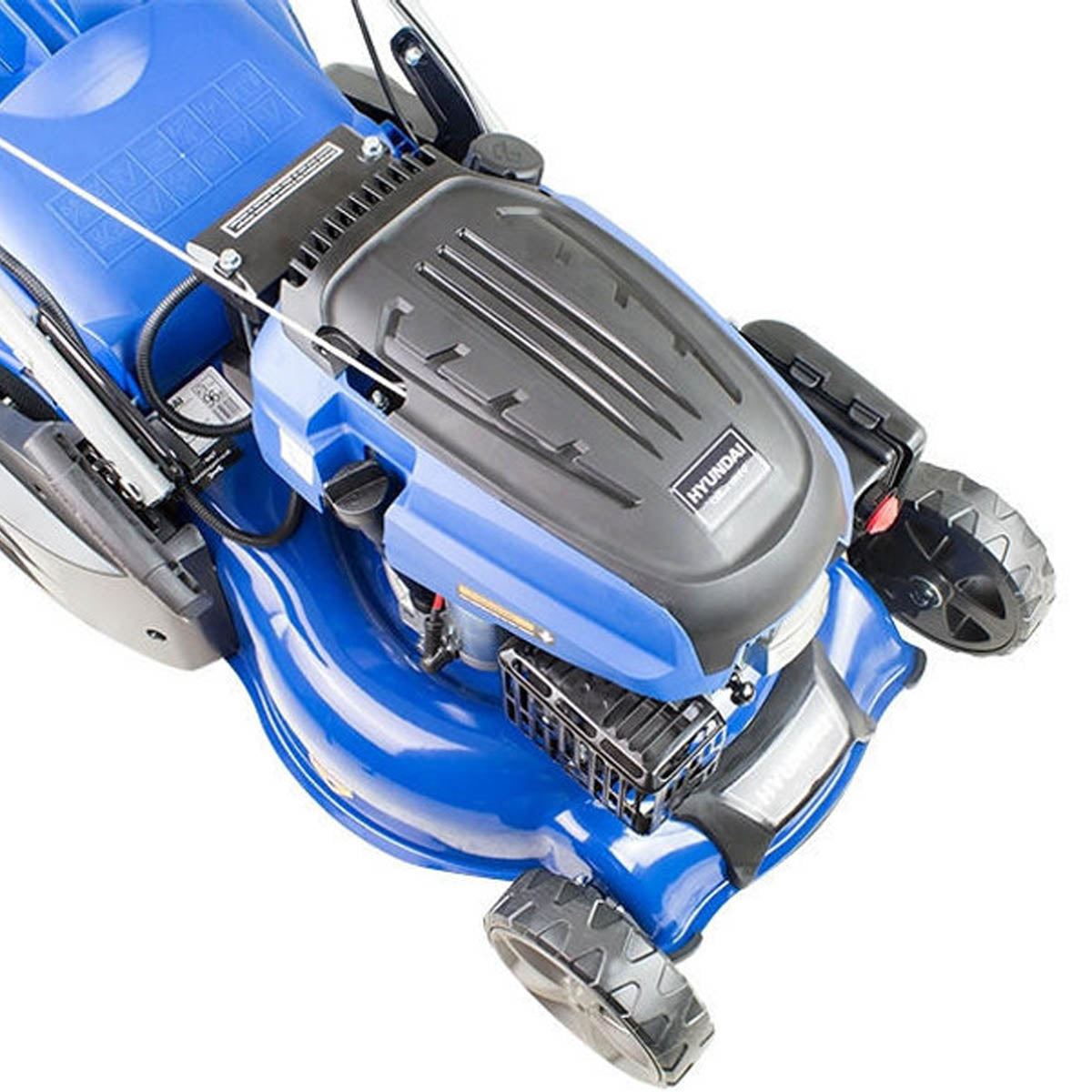 Hyundai HYM430SPER 43cm Electric-Start Self-Propelled Petrol Roller Lawnmower 139cc Engine & 25-75mm Cuts