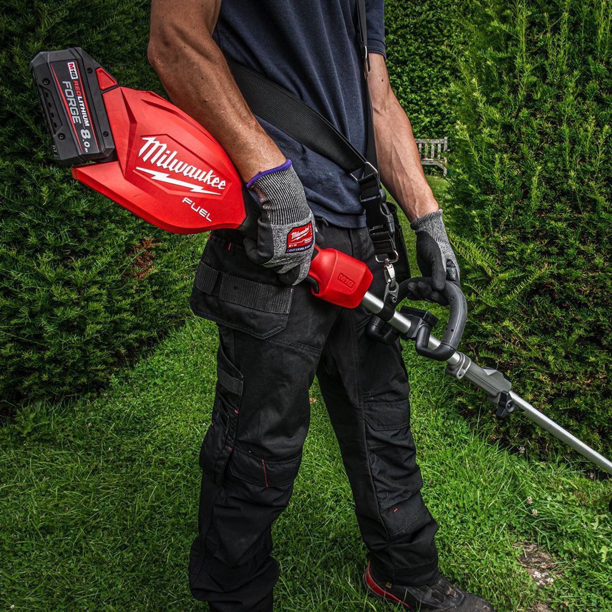 Milwaukee M18FOPH2-802 Fuel 18V Brushless Outdoor Power Head Quik-Lok with 2 x 8.0Ah Battery Charger & 6 Piece Attachment