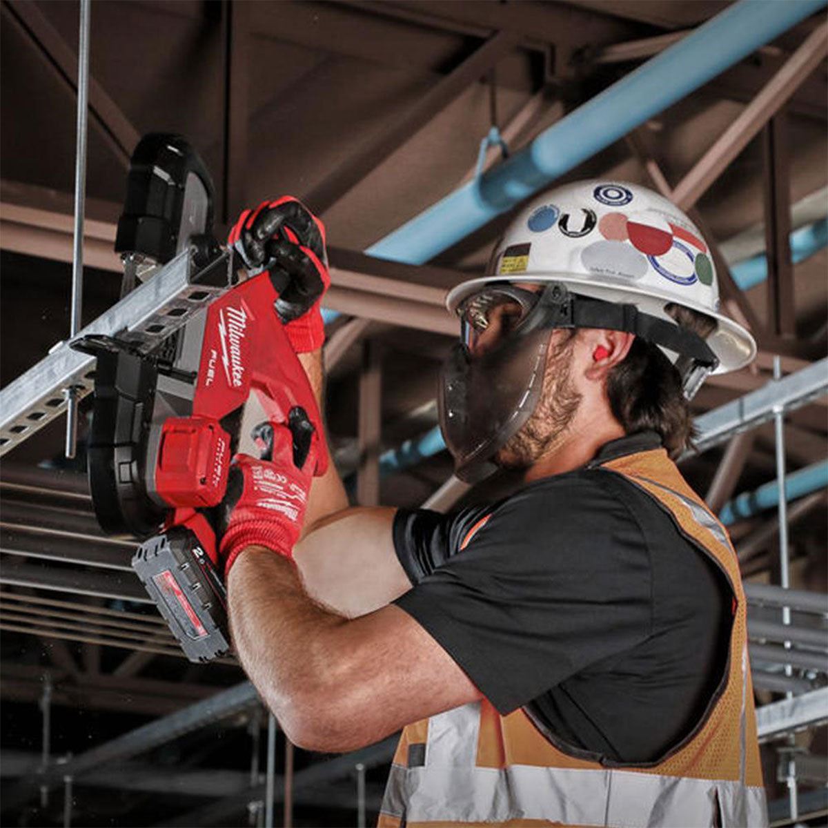 Milwaukee M18FBS85-0 18V FUEL Brushless 85mm Compact Bandsaw with 1 x 5.0Ah Battery & Charger