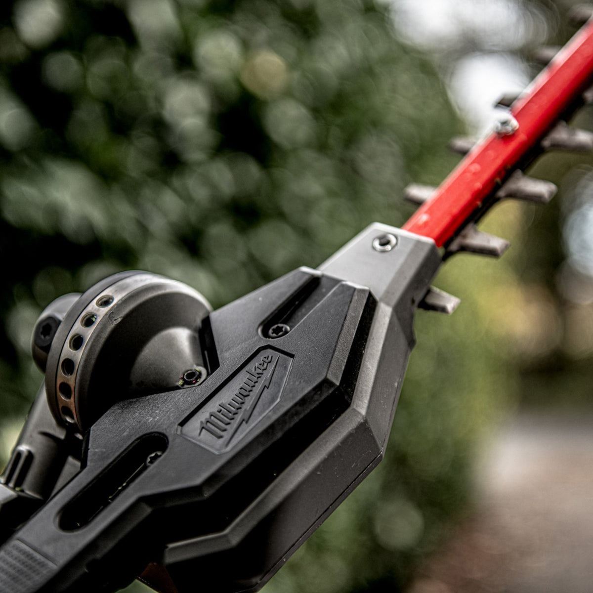 Milwaukee M18FOPH-HTA 18V Quik-Lok Hedge Trimmer Attachment 4932464959 Item Condition Used