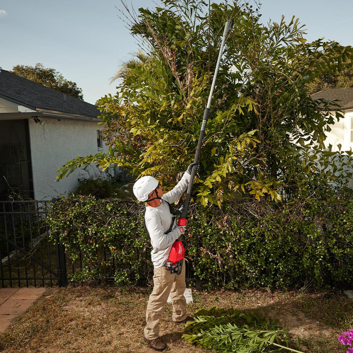 Milwaukee M18BLTS-551 18V Brushless Telescopic Pole Pruning Shear with 1 x 5.5Ah Battery & Charger 4933480867