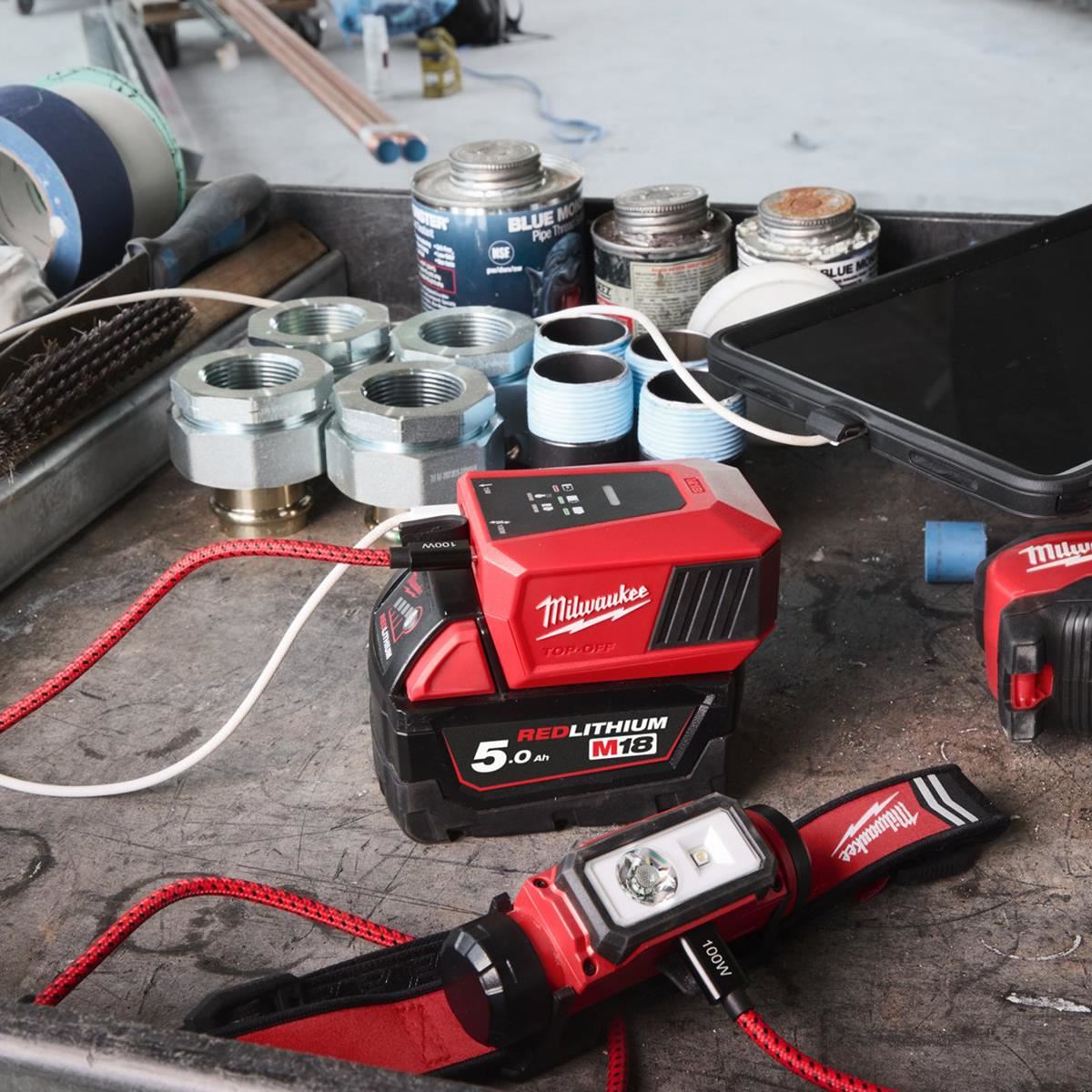 Milwaukee M18TC-0 18V Top Off Mini Charger 4932499166