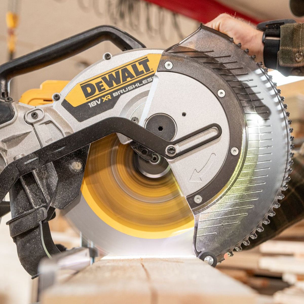 DeWalt DCS782N-XJ 18V XR Brushless Mitre Saw with 2 x 5.0Ah Battery Charger & Universal Leg stand