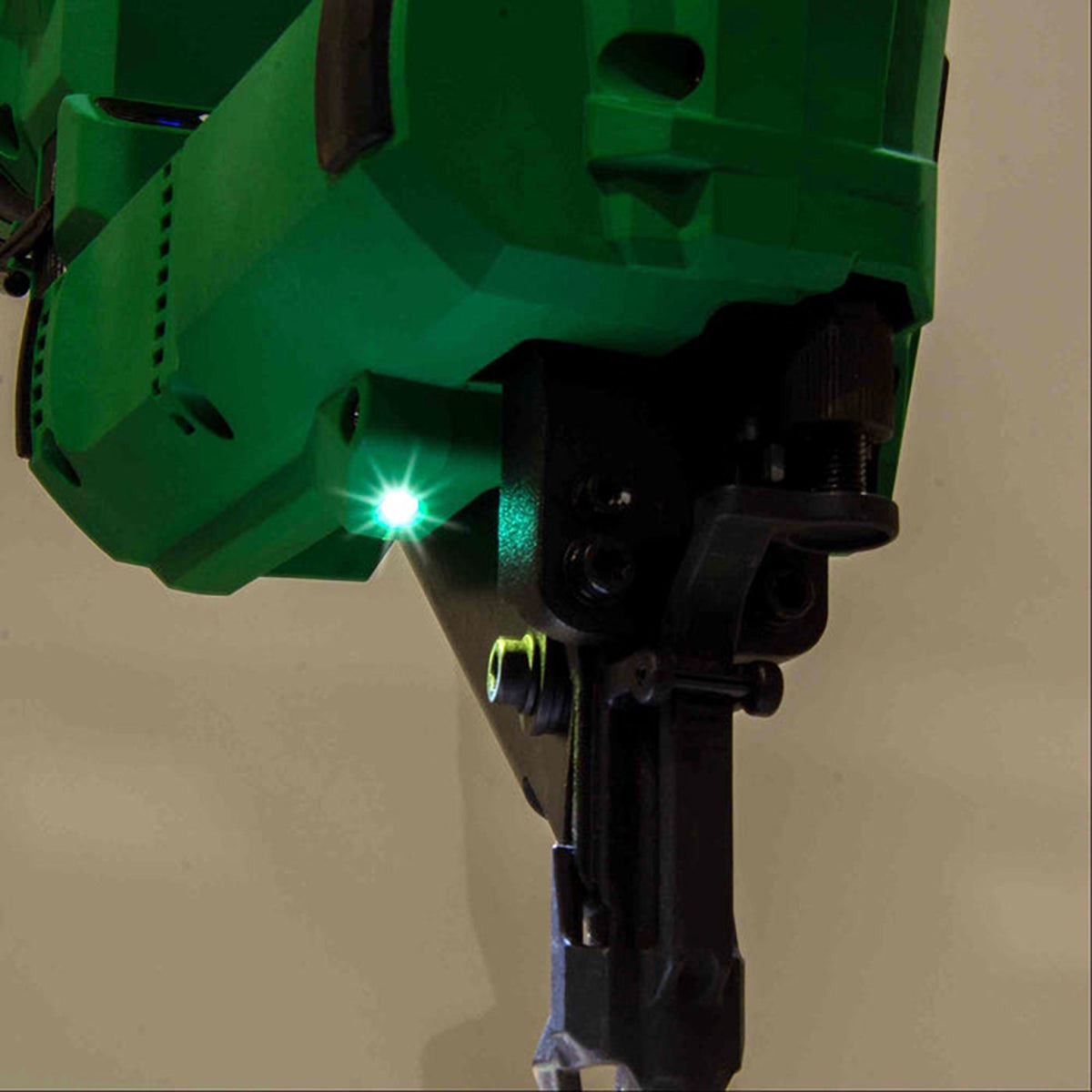 Hikoki NR1890DCAW9Z 18V Brushless 2nd Generation 90mm Clipped Head Framing Nailer Body Only & Case