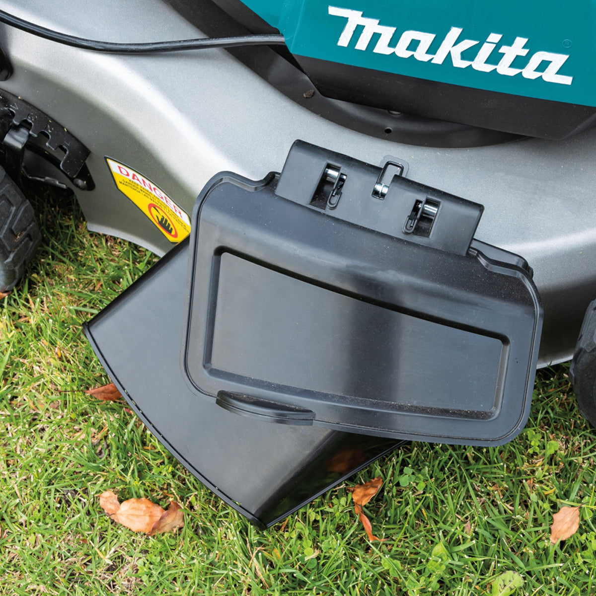 Makita DLM532PT4 36V LXT Brushless 530mm Lawn Mower With 4 x 5.0Ah Batteries & Twin Port Charger