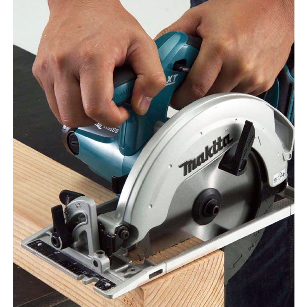 Makita 18v Cordless Twin Pack Circular Saw With 18V Jigsaw Body Only