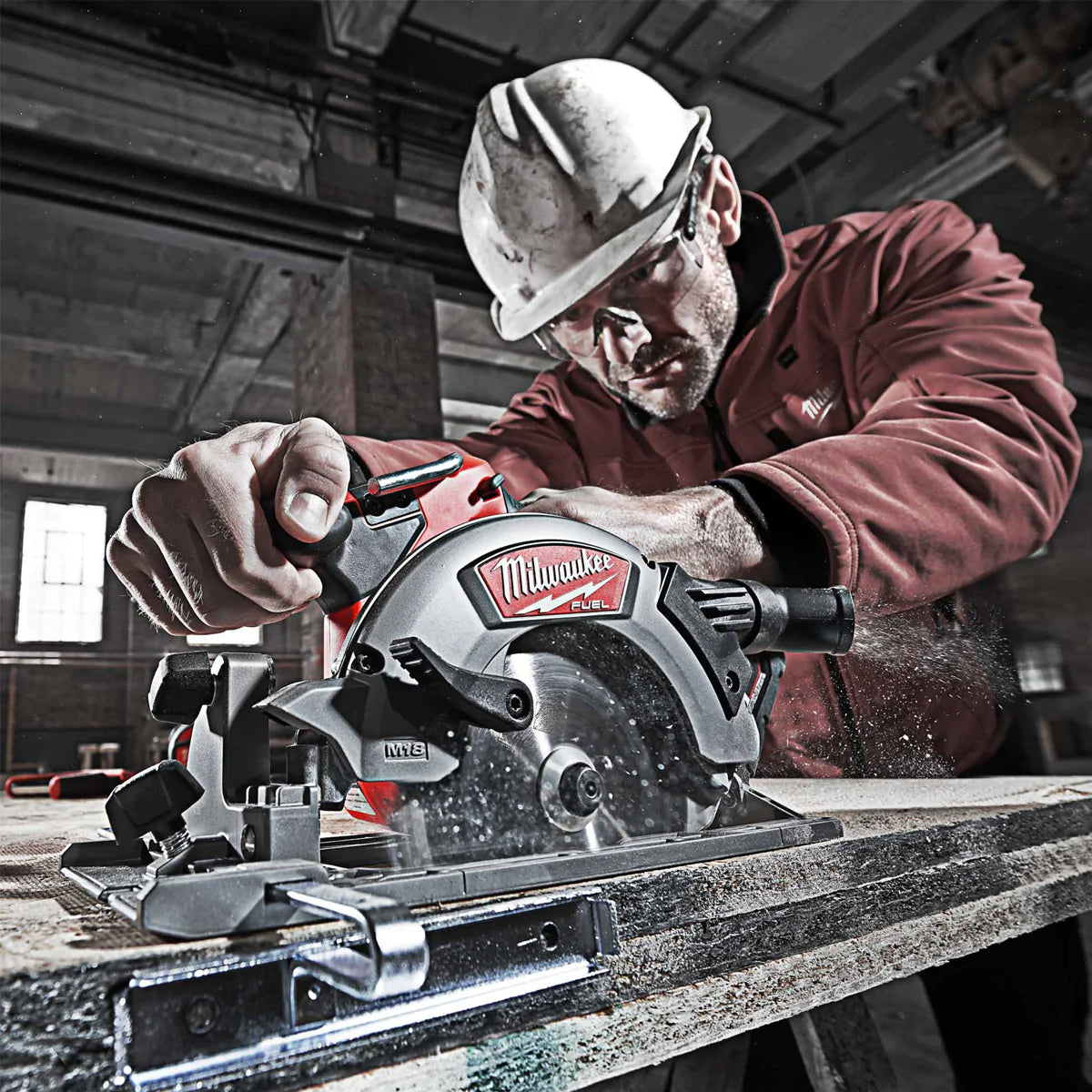 Milwaukee 18V Multi Tool + Circular Saw With 2 x 5.0Ah Batteries & Charger In Bag T4TKIT-162