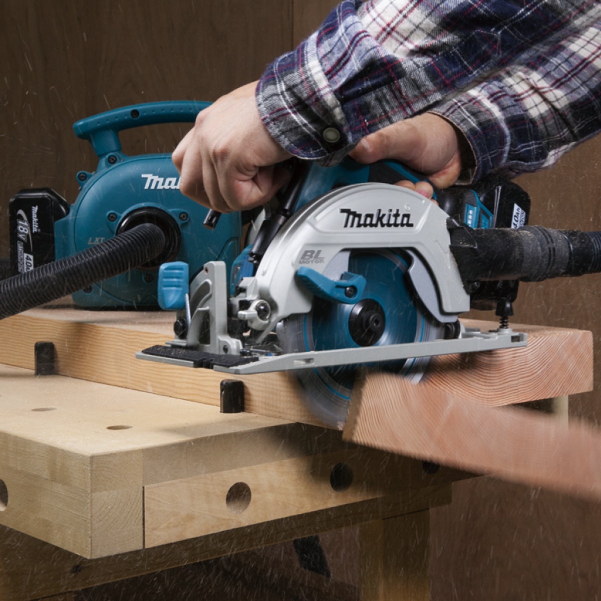 Makita DHS680Z 18V Brushless 165mm Circular Saw with 1 x 5.0Ah Battery & Charger in Case